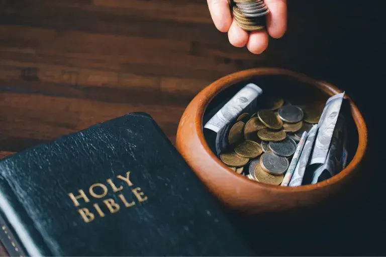 O que a Bíblia Fala Sobre o Dízimo