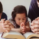5 Orações da Noite Para Dormir em Paz e Proteção Divina